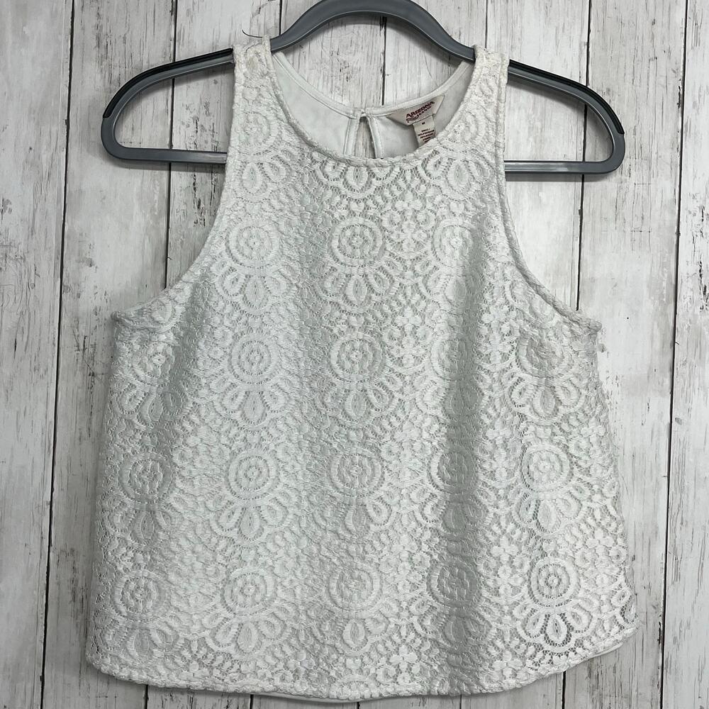 Arizona Jean Company White Crochet Lace Top Women's Medium M Boho Cottagecore